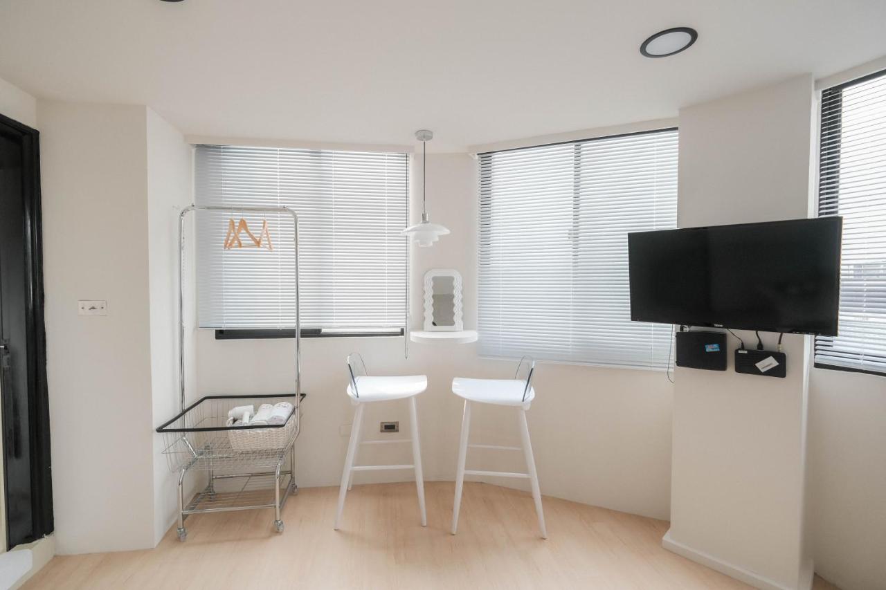 七七漫旅 Seven77 Apartment Tainan Exterior photo