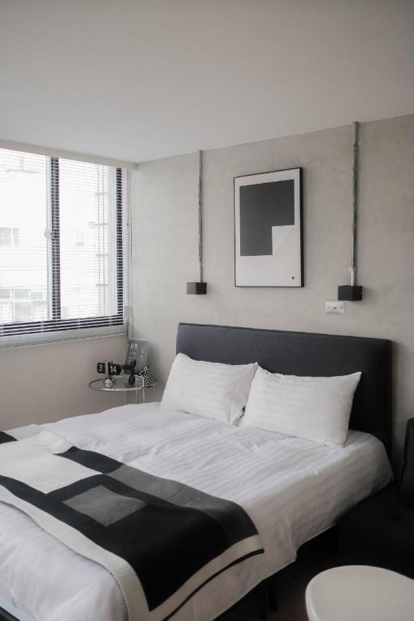 七七漫旅 Seven77 Apartment Tainan Exterior photo